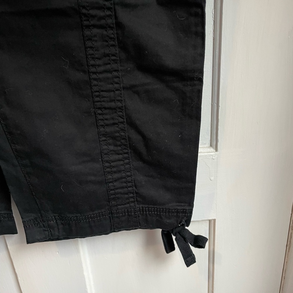Faded Glory Black Cargo Pants with Tapered Legs - Picture 4 of 8
